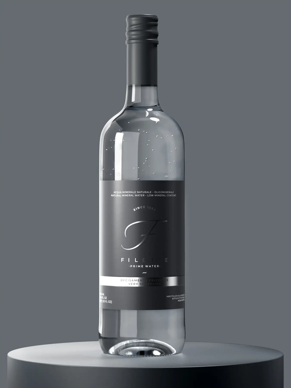 Acqua Filette La Bordolese pétillante 75 cl · verre